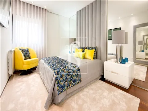 House T4