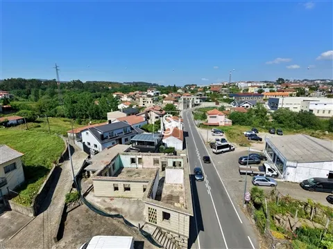 House T4