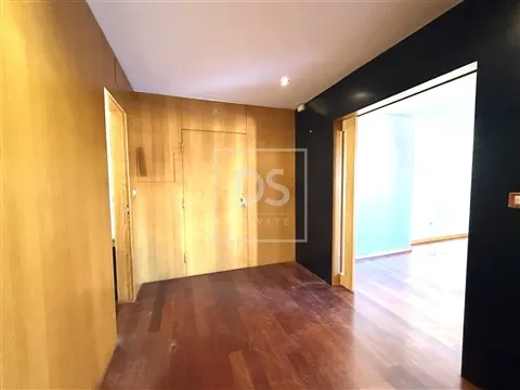 Apartamento T3 Duplex com Vista Mar e Terraço