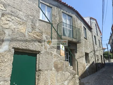 Semi-detached house T1