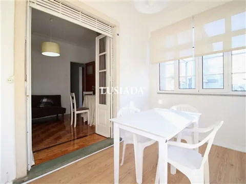 Apartamento T3 próximo Faculdade de Economia