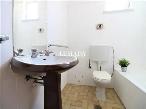 Quarto no Vale das Flores - ISEC - Polo II