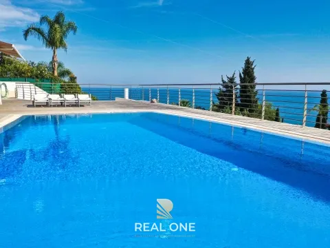 Fantastic Villa with a stunning sea view - Albufeira