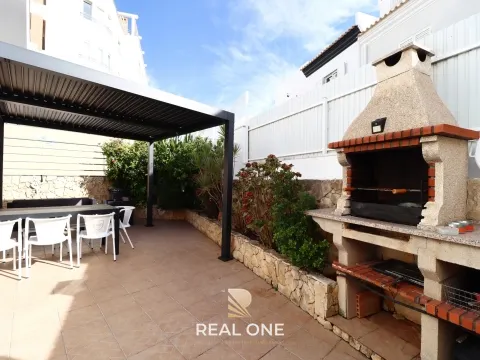 Moradia V3+1 Com Piscina e Garagem