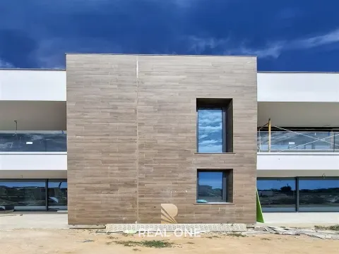 Fantástica Moradia entre Olhos de Agua e Vilamoura