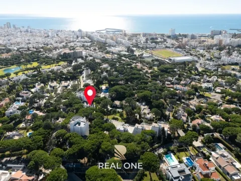 Apartamento Exclusivo T3 no Pinhal da Marina, Vilamoura