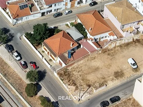 Terreno Urbano com PIP APROVADO para 4 Habitações - Tunes, Silves