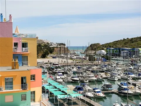 Appartement T2 en Première Ligne à la Marina d’Albufeira | Vue Marina et Mer