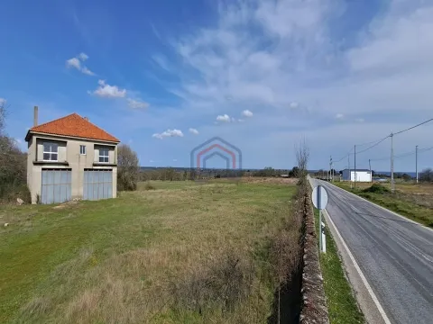 Terreno em Miranda do Douro