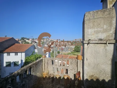 Moradia para Restaurar T3