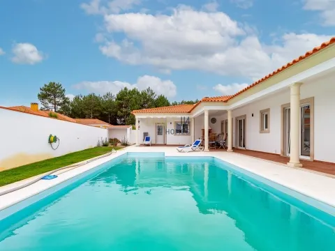 Casa unifamiliar de una planta con 4 dormitorios y piscina en Pataias | Alcobaça