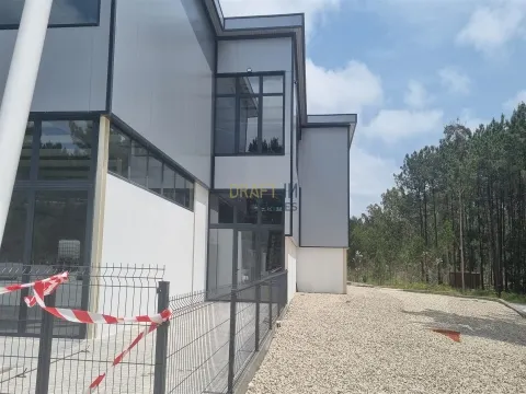 Nuevos almacenes y oficinas en Maceira – Leiria