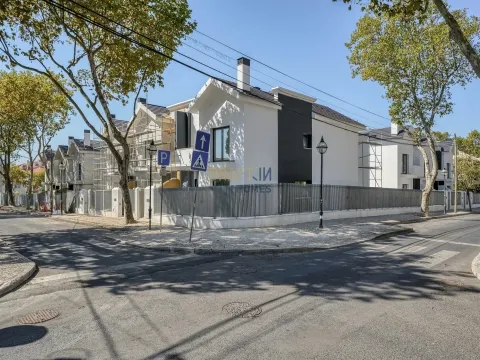 Ocean Prime Village - Copropriété de luxe comprenant 11 villas, à S.Pedro do Estoril, Cascais.