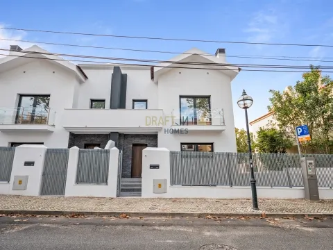 Ocean Prime Village - Condominio di lusso con 11 villette a schiera a S.Pedro do Estoril, Cascais.