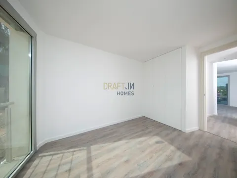 3-bedroom Duplex Apartment in Private Condominium – Pombal