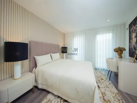 3-bedroom Duplex Apartment in Private Condominium – Pombal