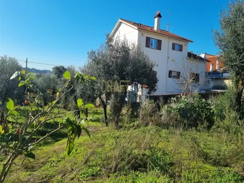 Baugrundstück – 456 m² | In der Nähe von Leiria