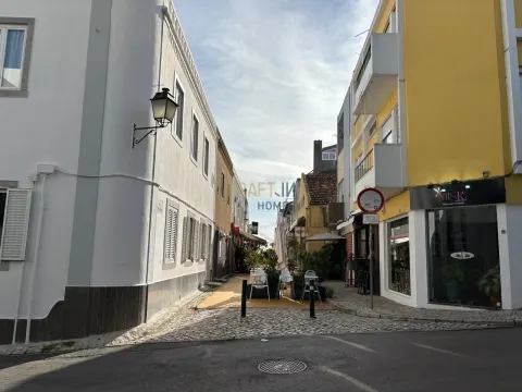 Apartamento para Arrendar no Centro de Cascais