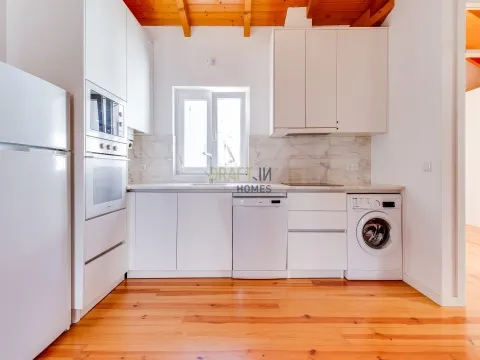 2-bedroom apartment for rent in the historic centre of Leiria.