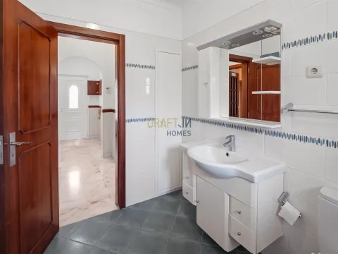 Moradia T4 para arrendamento em Cascais