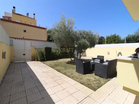 Fantástica vivienda de 5+1 dormitorios en Conceição da Abóboda (S. Domingos de Rana, Cascais)