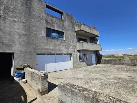 Detached house to restore T4