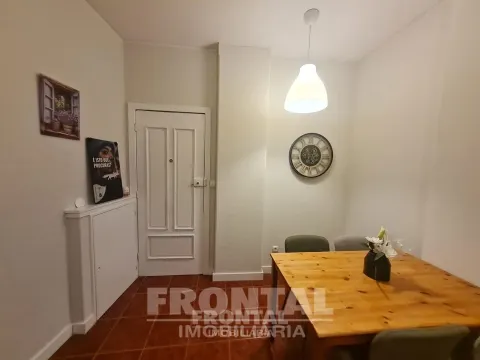 Apartamento T1+1 Remodelado no Centro do Porto – Pronto a Habitar