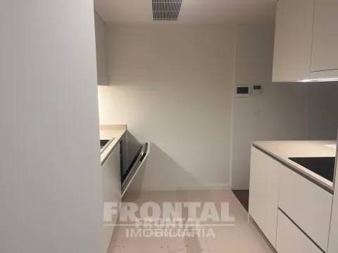 O SEU NOVO T1 DE SONHO NO CENTRO DO PORTO COM GARAGEM!