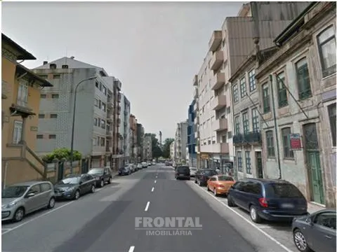 Loja à Rotunda da Boavista-Porto