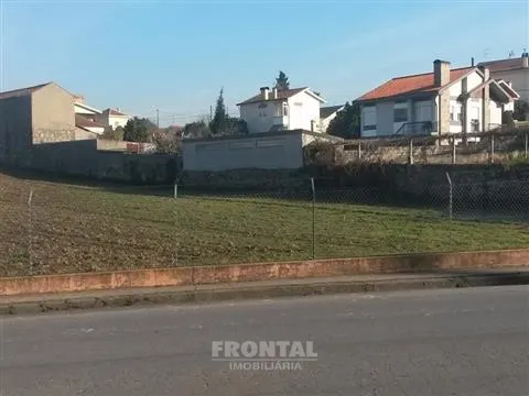Terreno para Construção - 6.600 m² | São Romão do Coronado, Trofa
