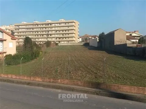 Terreno para Construção - 6.600 m² | São Romão do Coronado, Trofa