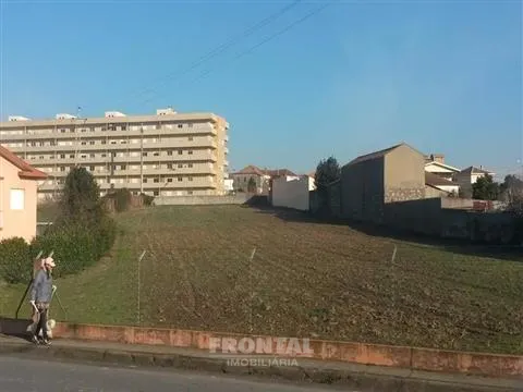 Terreno para Construção - 6.600 m² | São Romão do Coronado, Trofa