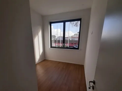 Spacious 1+1 bedroom apartment, renovated - for rent &#124; Francos, Ramalde, Porto