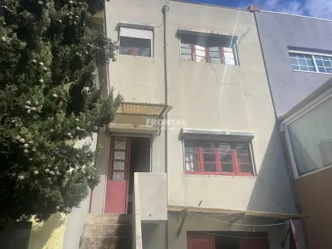 4-Bedroom House with Garden &#124; Ramada Alta – Porto