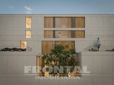 Apartamento T1 com Jardim Privativo e Garagem – Costa Cabral, Paranhos, Porto