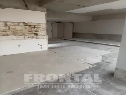 Loja com Projeto para 4 apartamentos T1 - Oportunidade de Investimento | Vila Nova Da Telha, Maia