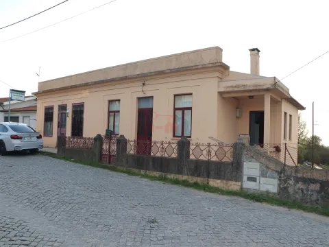 Moradia Isolada T2+2