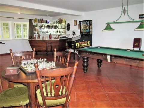 Magnificent villa with excellent potential for local accommodation or B&B with a gross area of 794 m