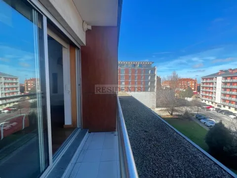 T1 meublé avec terrace et Garage