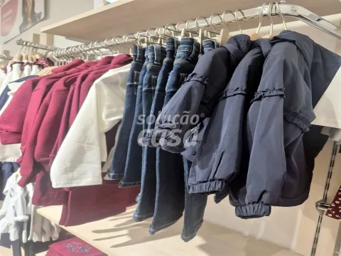 Trespasse de Loja de Roupas Infantis!