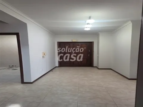 T2+1 em Oliveira do Douro, nos Arcos do Sardão, com Garagem!