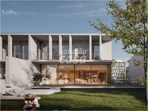 Twee onder één kap 3 kamerwoning