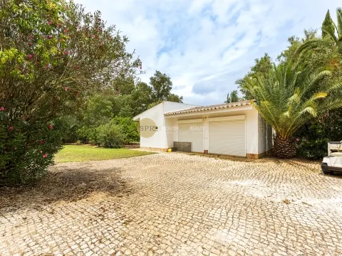 Villa in the center of Penina Golf Resort