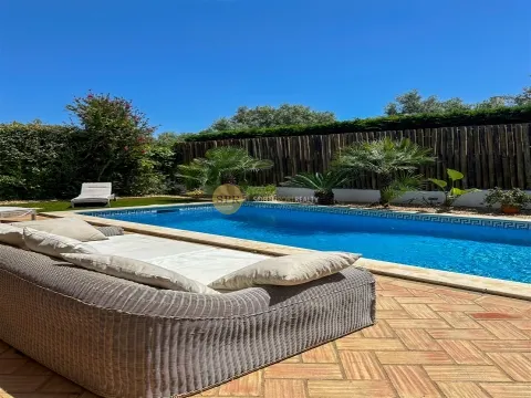 5 bedroom villa with pool and garden a few metres from Praia do Alemão - Alvor