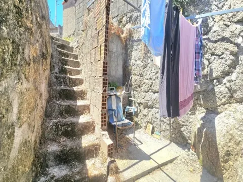 Moradia em Pedra - Vale Formoso , Covilhã