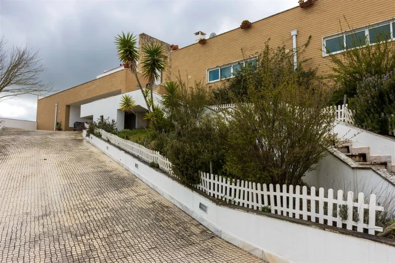 Moradia T6 isolada em Arruda dos Vinhos