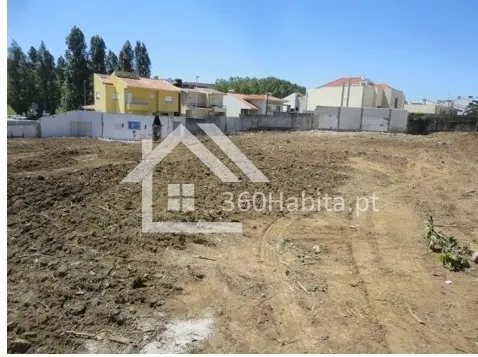 Участок под строительство