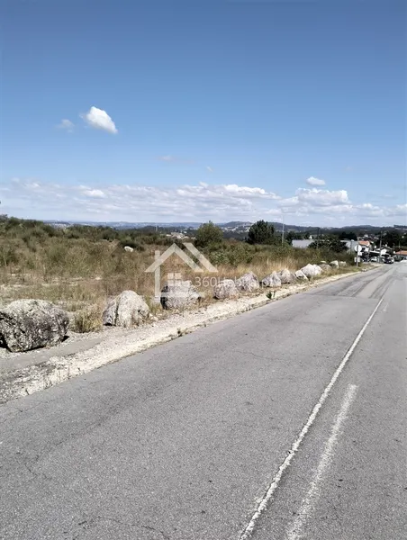 Terrain urbain à Meinedo, Lousada