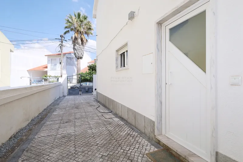 Maison pour desx familles - Rentabilité immédiate - Porto Salvo - Oeiras