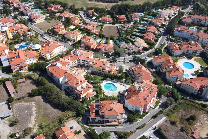 T3 – Quinta da Beloura – Amplos Terraços – Box 3 Carros